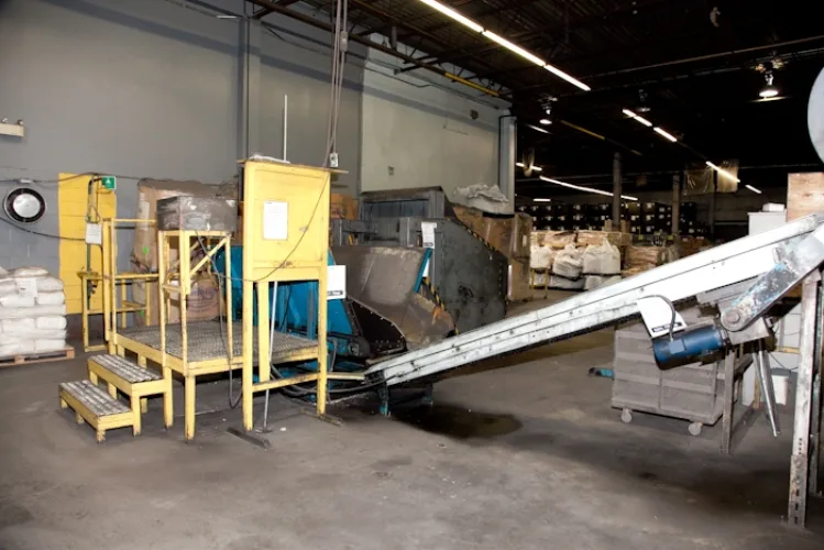 Photo #44 of BY ORDER OF RECEIVERSHIP - OVER 10 MILLION REPLACEMENT COST - COMPLETE LATE MODEL BRAKE PAD & BRAKE SHOE MANUFACTURING EQUIPMENT