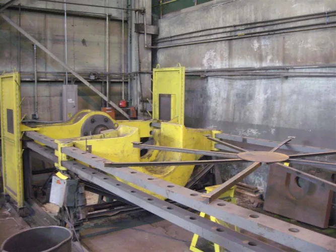 Photo #2 of 600 TON RODGERS HORIZONTAL HYDRAULIC WHEEL PRESS