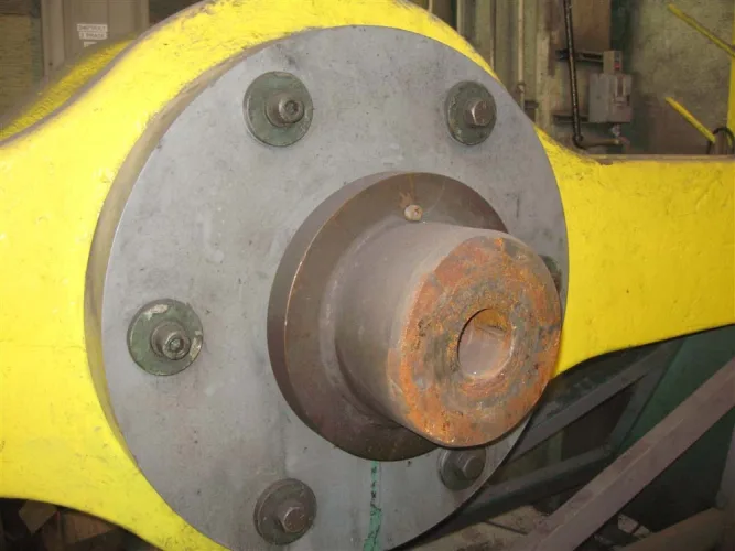Photo #8 of 600 TON RODGERS HORIZONTAL HYDRAULIC WHEEL PRESS