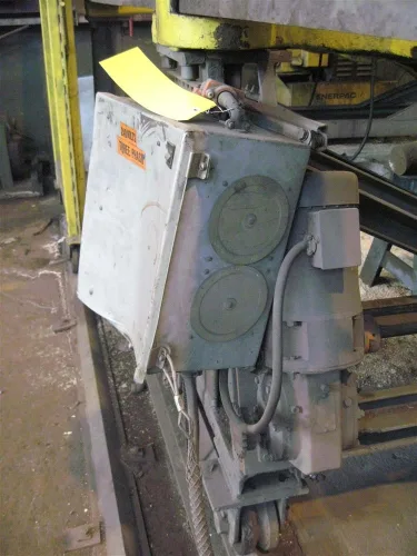 Photo #11 of 600 TON RODGERS HORIZONTAL HYDRAULIC WHEEL PRESS