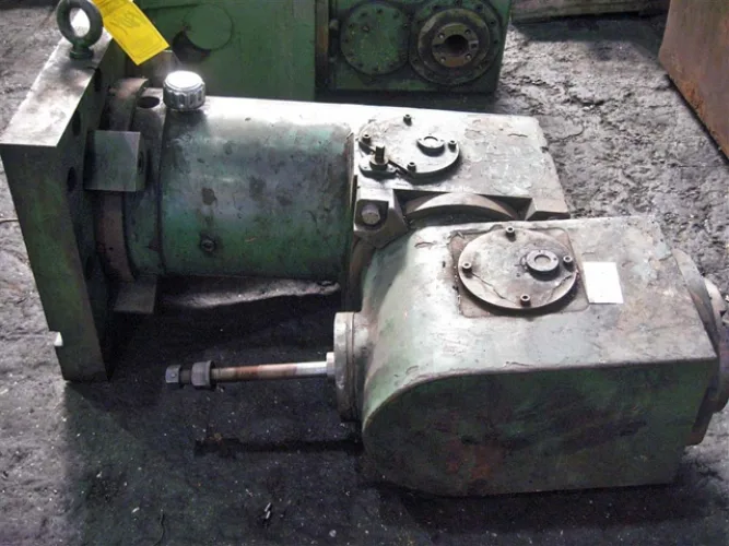 Photo #11 of 8" GIDDINGS & LEWIS Model 70-N8-UF FLOOR TYPE HORIZONTAL CNC BORING MILL AND ACCESSORIES