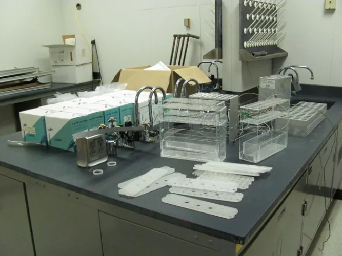 Photo #24 of LATE MODEL ANALYTICAL CHEMISTRY EQUIPMENT SURPLUS TO THE OPERATION OF RJ REYNOLDS TOBACCO COMPANY