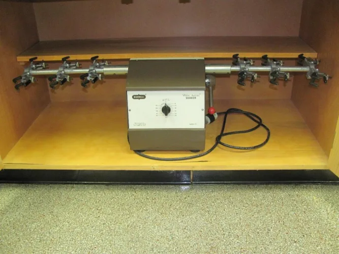 Photo #137 of LATE MODEL ANALYTICAL CHEMISTRY EQUIPMENT SURPLUS TO THE OPERATION OF RJ REYNOLDS TOBACCO COMPANY