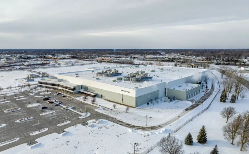 Photo #3 of For Sale: Turnkey Opportunity and Real Estate - 452,084 SF 4-Star Industrial Building - 2700 South Saginaw Road Midland, MI 48640