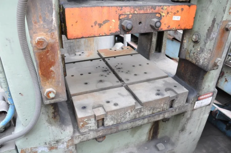 Photo #21 of ONLINE AUCTION: PRESS SALE & FEED EQUIPMENT