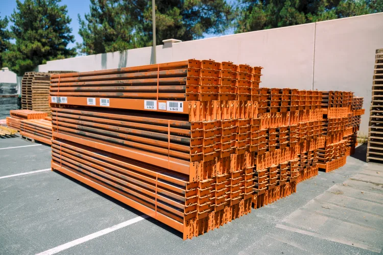 Photo #2 of SAFCO - U.S.-based manufacturer and supplier of workspace and office furnishings - Distribution Center Machinery, Equipment & BNIB Furnishings