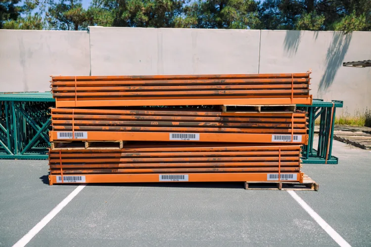 Photo #34 of SAFCO - U.S.-based manufacturer and supplier of workspace and office furnishings - Distribution Center Machinery, Equipment & BNIB Furnishings
