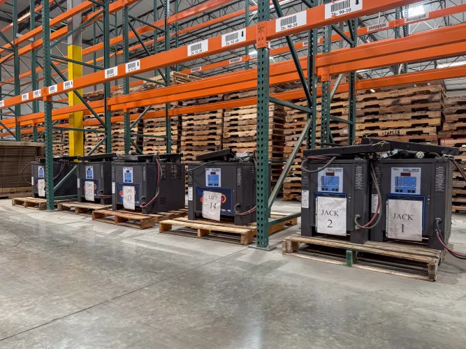 Photo #1 of SAFCO - U.S.-based manufacturer and supplier of workspace and office furnishings - Distribution Center Machinery, Equipment & BNIB Furnishings