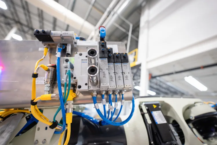 Photo #14 of Accepting Immediate Offers: thyssenkrupp - Kawasaki  LATE MODEL 2020 Battery Module to Pack Production [Robotic Work Cell Line - Installed & Calibrated Never Ran]