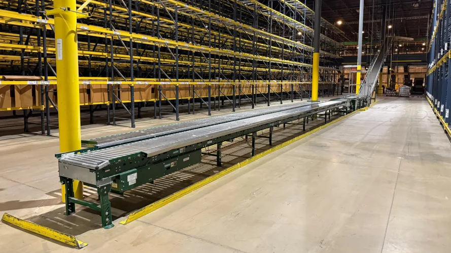 Photo #12 of 800,000 sq ft. Distribution Center - Pallet Racking, Lifts, Conveyor, Sorting Systems & General Machinery & Equipment