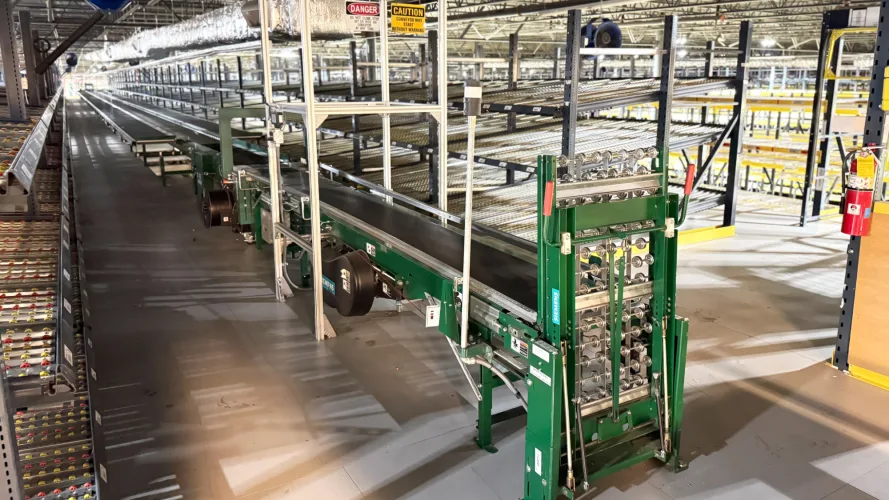 Photo #18 of 800,000 sq ft. Distribution Center - Pallet Racking, Lifts, Conveyor, Sorting Systems & General Machinery & Equipment