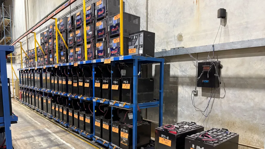 Photo #2 of 800,000 sq ft. Distribution Center - Pallet Racking, Lifts, Conveyor, Sorting Systems & General Machinery & Equipment