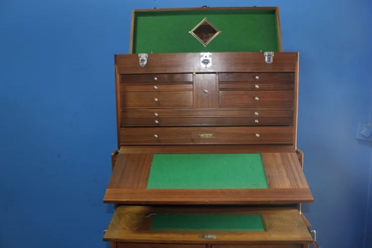 Photo #26 of NO RESERVE EBAY AUCTIONS! 
BOSCHERT HYDRAULIC POWER NOTCHER, PEXTO POWERED BEADER CRIMPER, METAL MUNCHER PUNCH, HUCK PORTABLE HYDRAULIC UNIT, AND MORE!