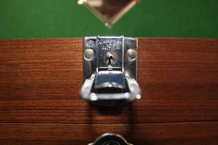 Photo #34 of NO RESERVE EBAY AUCTIONS! 
BOSCHERT HYDRAULIC POWER NOTCHER, PEXTO POWERED BEADER CRIMPER, METAL MUNCHER PUNCH, HUCK PORTABLE HYDRAULIC UNIT, AND MORE!