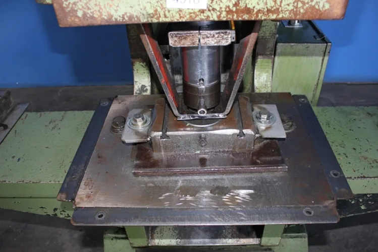 Photo #44 of NO RESERVE EBAY AUCTIONS! 
BOSCHERT HYDRAULIC POWER NOTCHER, PEXTO POWERED BEADER CRIMPER, METAL MUNCHER PUNCH, HUCK PORTABLE HYDRAULIC UNIT, AND MORE!