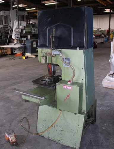 Photo #46 of NO RESERVE EBAY AUCTIONS! 
BOSCHERT HYDRAULIC POWER NOTCHER, PEXTO POWERED BEADER CRIMPER, METAL MUNCHER PUNCH, HUCK PORTABLE HYDRAULIC UNIT, AND MORE!