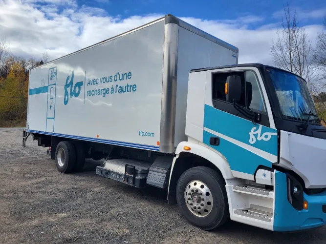 Photo #3 of PRIVATE TREATY - Low Miles 2022 Lion Electric Lion6 Electric Class 6 Urban Box Truck