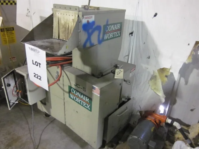 Photo #19 of INJECTION AND BLOW MOLDING MACHINES, INJECTION & BLOW MOLDING DIES, GRANULATORS, FABRIC CUTTING AND SEWING, CLEAT RIVETING, HOPPERS, DRYERS AND MORE
