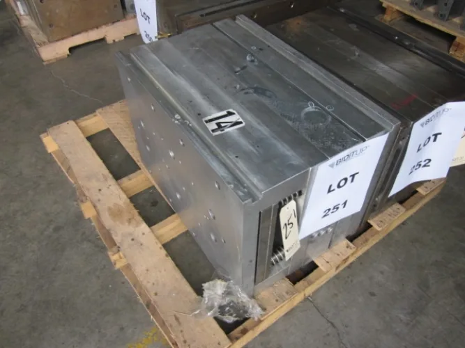 Photo #35 of INJECTION AND BLOW MOLDING MACHINES, INJECTION & BLOW MOLDING DIES, GRANULATORS, FABRIC CUTTING AND SEWING, CLEAT RIVETING, HOPPERS, DRYERS AND MORE