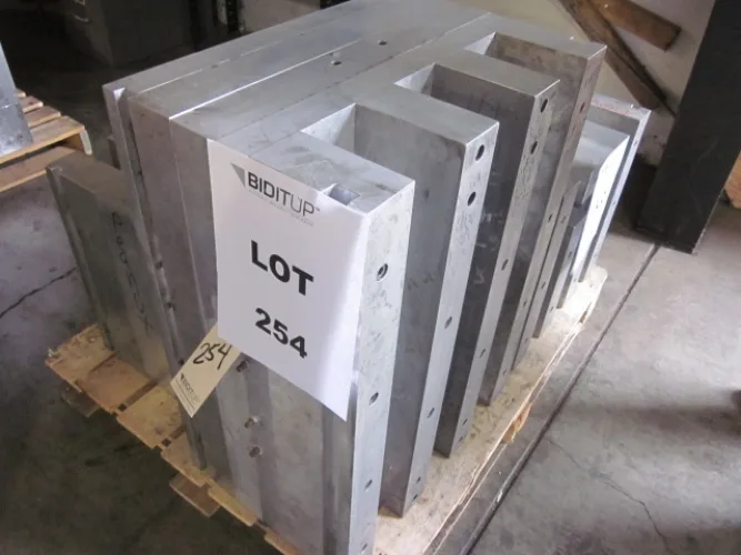Photo #39 of INJECTION AND BLOW MOLDING MACHINES, INJECTION & BLOW MOLDING DIES, GRANULATORS, FABRIC CUTTING AND SEWING, CLEAT RIVETING, HOPPERS, DRYERS AND MORE