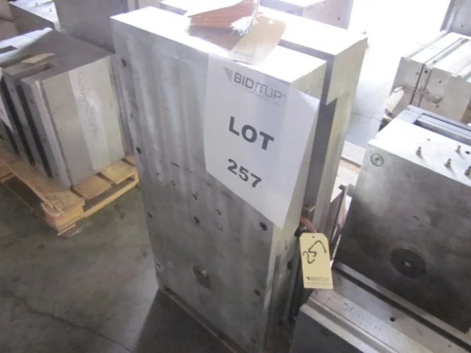 Photo #41 of INJECTION AND BLOW MOLDING MACHINES, INJECTION & BLOW MOLDING DIES, GRANULATORS, FABRIC CUTTING AND SEWING, CLEAT RIVETING, HOPPERS, DRYERS AND MORE