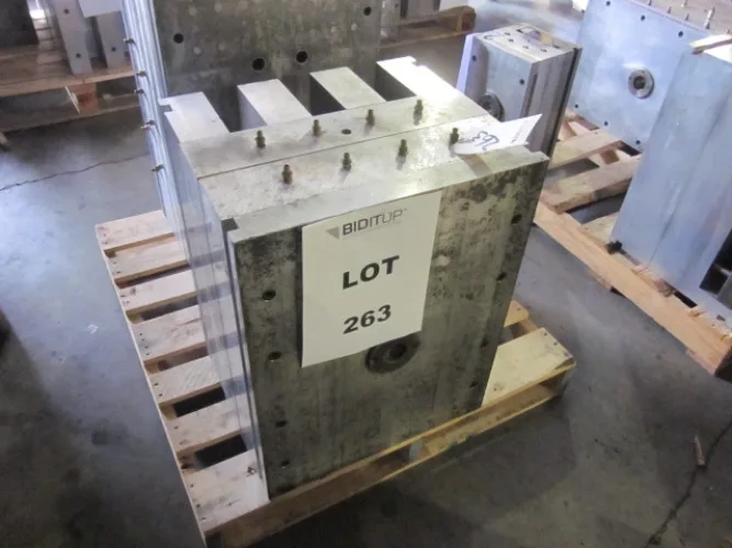 Photo #46 of INJECTION AND BLOW MOLDING MACHINES, INJECTION & BLOW MOLDING DIES, GRANULATORS, FABRIC CUTTING AND SEWING, CLEAT RIVETING, HOPPERS, DRYERS AND MORE