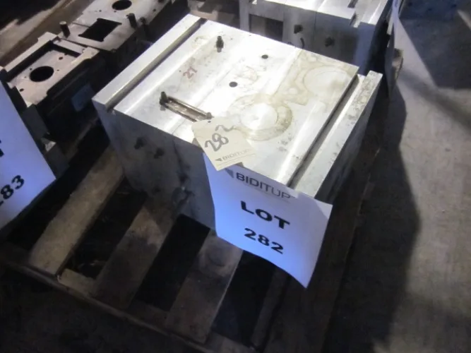 Photo #63 of INJECTION AND BLOW MOLDING MACHINES, INJECTION & BLOW MOLDING DIES, GRANULATORS, FABRIC CUTTING AND SEWING, CLEAT RIVETING, HOPPERS, DRYERS AND MORE