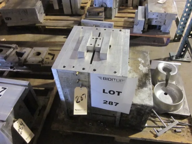 Photo #68 of INJECTION AND BLOW MOLDING MACHINES, INJECTION & BLOW MOLDING DIES, GRANULATORS, FABRIC CUTTING AND SEWING, CLEAT RIVETING, HOPPERS, DRYERS AND MORE
