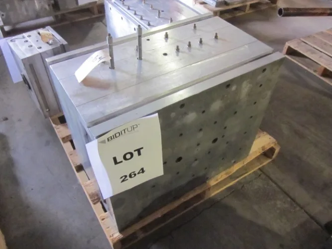 Photo #72 of INJECTION AND BLOW MOLDING MACHINES, INJECTION & BLOW MOLDING DIES, GRANULATORS, FABRIC CUTTING AND SEWING, CLEAT RIVETING, HOPPERS, DRYERS AND MORE