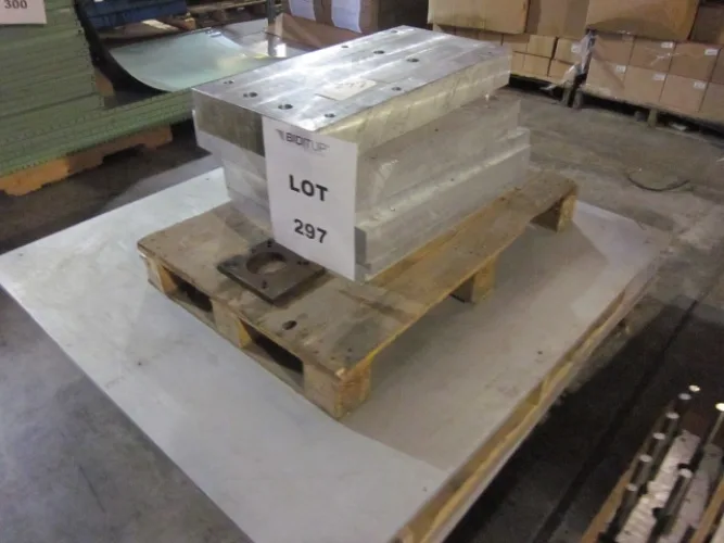 Photo #79 of INJECTION AND BLOW MOLDING MACHINES, INJECTION & BLOW MOLDING DIES, GRANULATORS, FABRIC CUTTING AND SEWING, CLEAT RIVETING, HOPPERS, DRYERS AND MORE