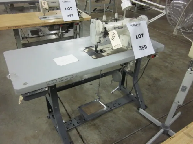 Photo #115 of INJECTION AND BLOW MOLDING MACHINES, INJECTION & BLOW MOLDING DIES, GRANULATORS, FABRIC CUTTING AND SEWING, CLEAT RIVETING, HOPPERS, DRYERS AND MORE