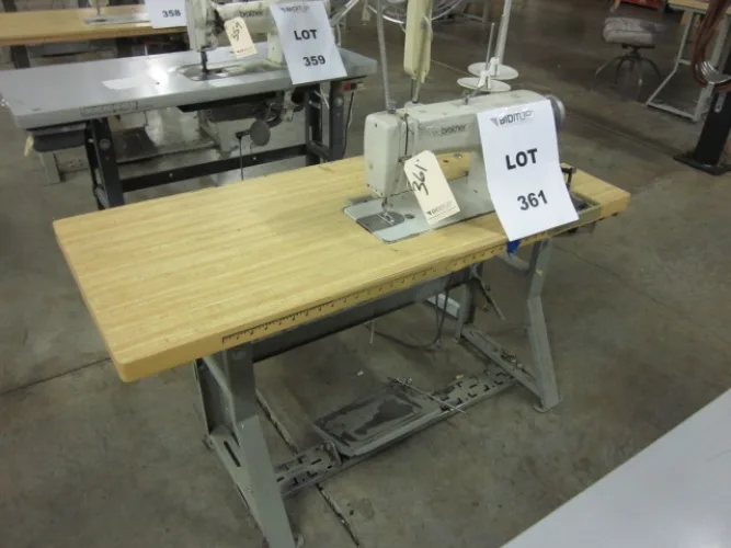 Photo #116 of INJECTION AND BLOW MOLDING MACHINES, INJECTION & BLOW MOLDING DIES, GRANULATORS, FABRIC CUTTING AND SEWING, CLEAT RIVETING, HOPPERS, DRYERS AND MORE