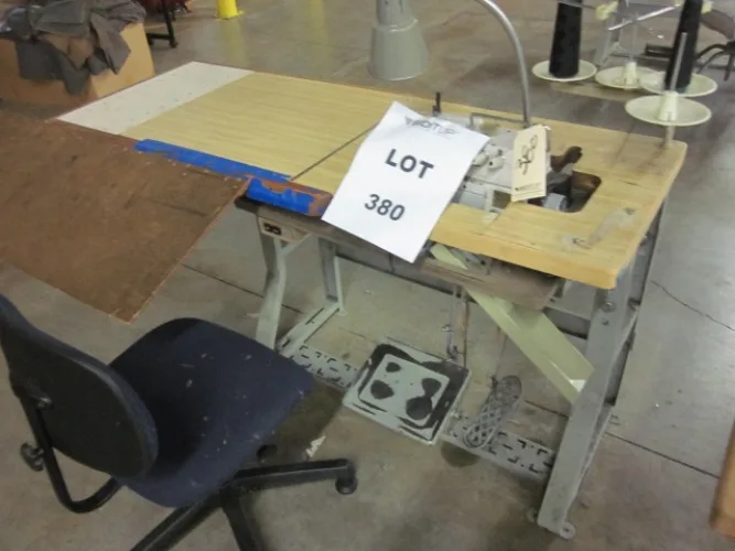 Photo #135 of INJECTION AND BLOW MOLDING MACHINES, INJECTION & BLOW MOLDING DIES, GRANULATORS, FABRIC CUTTING AND SEWING, CLEAT RIVETING, HOPPERS, DRYERS AND MORE