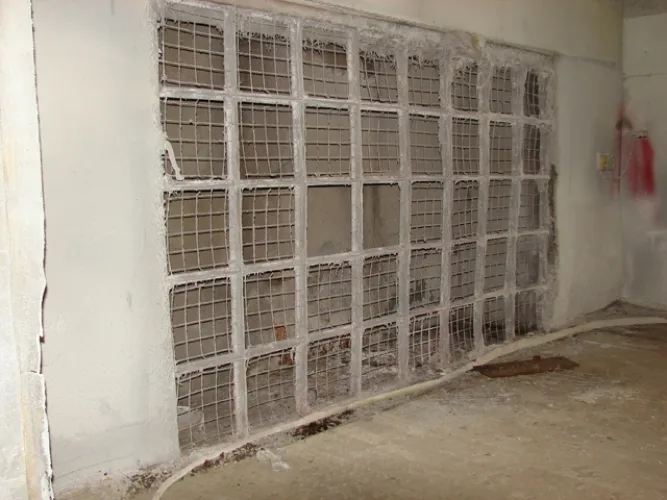 Photo #19 of ASSETS NO LONGER REQUIRED IN THE CONTINUING OPERATIONS OF GREAT DANE LIMITED PARTNERSHIP