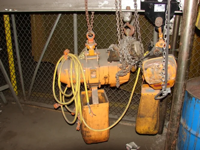 Photo #20 of ASSETS NO LONGER REQUIRED IN THE CONTINUING OPERATIONS OF GREAT DANE LIMITED PARTNERSHIP