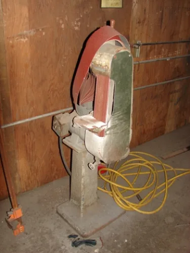 Photo #21 of ASSETS NO LONGER REQUIRED IN THE CONTINUING OPERATIONS OF GREAT DANE LIMITED PARTNERSHIP