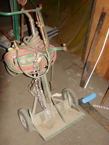 Photo #22 of ASSETS NO LONGER REQUIRED IN THE CONTINUING OPERATIONS OF GREAT DANE LIMITED PARTNERSHIP