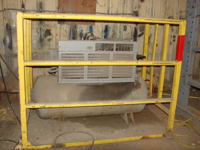 Photo #32 of ASSETS NO LONGER REQUIRED IN THE CONTINUING OPERATIONS OF GREAT DANE LIMITED PARTNERSHIP