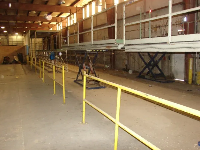 Photo #47 of ASSETS NO LONGER REQUIRED IN THE CONTINUING OPERATIONS OF GREAT DANE LIMITED PARTNERSHIP