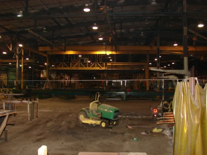 Photo #52 of ASSETS NO LONGER REQUIRED IN THE CONTINUING OPERATIONS OF GREAT DANE LIMITED PARTNERSHIP
