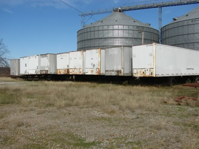 Photo #74 of ASSETS NO LONGER REQUIRED IN THE CONTINUING OPERATIONS OF GREAT DANE LIMITED PARTNERSHIP