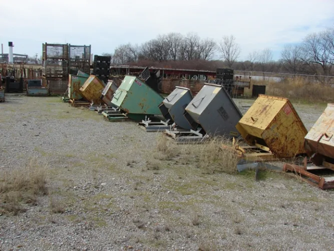 Photo #75 of ASSETS NO LONGER REQUIRED IN THE CONTINUING OPERATIONS OF GREAT DANE LIMITED PARTNERSHIP