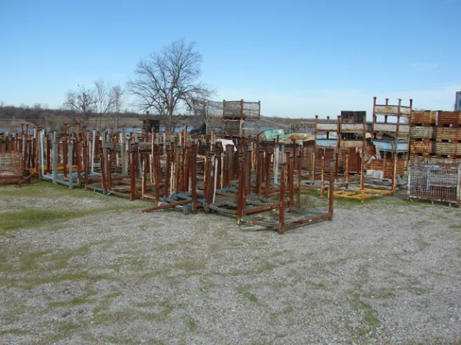 Photo #77 of ASSETS NO LONGER REQUIRED IN THE CONTINUING OPERATIONS OF GREAT DANE LIMITED PARTNERSHIP