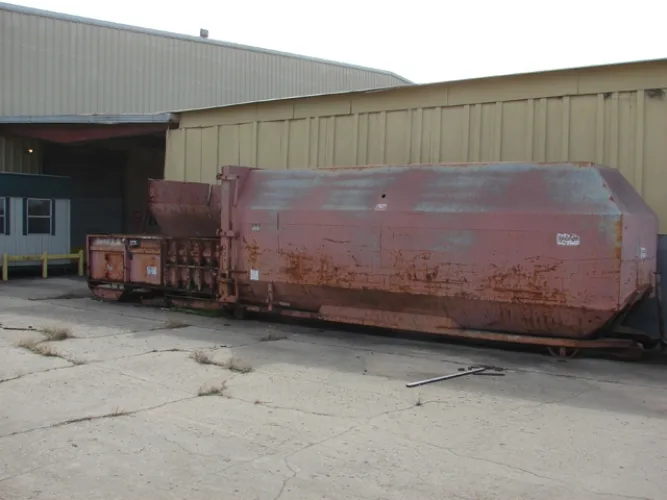 Photo #78 of ASSETS NO LONGER REQUIRED IN THE CONTINUING OPERATIONS OF GREAT DANE LIMITED PARTNERSHIP