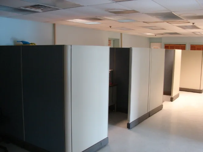 Photo #87 of ASSETS NO LONGER REQUIRED IN THE CONTINUING OPERATIONS OF GREAT DANE LIMITED PARTNERSHIP