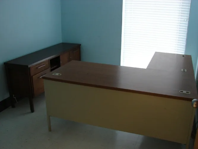 Photo #89 of ASSETS NO LONGER REQUIRED IN THE CONTINUING OPERATIONS OF GREAT DANE LIMITED PARTNERSHIP