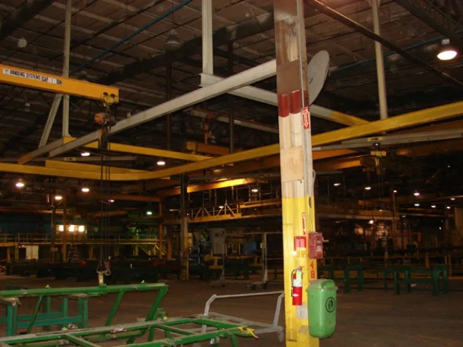 Photo #104 of ASSETS NO LONGER REQUIRED IN THE CONTINUING OPERATIONS OF GREAT DANE LIMITED PARTNERSHIP