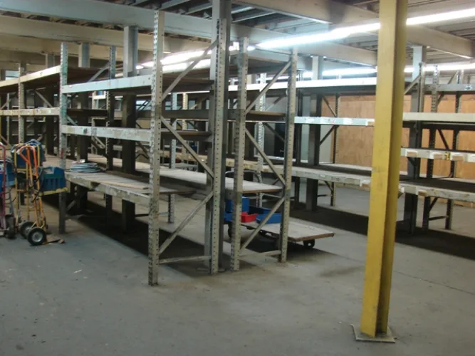 Photo #109 of ASSETS NO LONGER REQUIRED IN THE CONTINUING OPERATIONS OF GREAT DANE LIMITED PARTNERSHIP