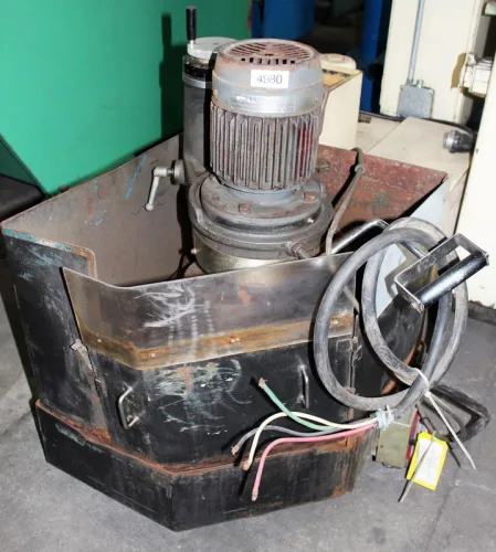 Photo #8 of NO RESERVE EBAY AUCTIONS: GRINDERS, BEADER CRIMPER, PRESSES, PORTABLE BORING MILLS, COIL REEL & TIG WELDER