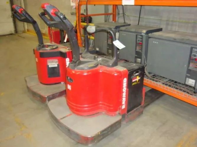 Photo #16 of EXCESS EQUIPMENT OF A DISTRIBUTOR OF PACKAGING, FACILITY AND PRINTING SUPPLIES - XPEDX - EDMONTON